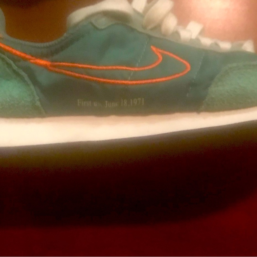 ***BRAND NEW NEVER WORN** Nike Waffle Trainer 2